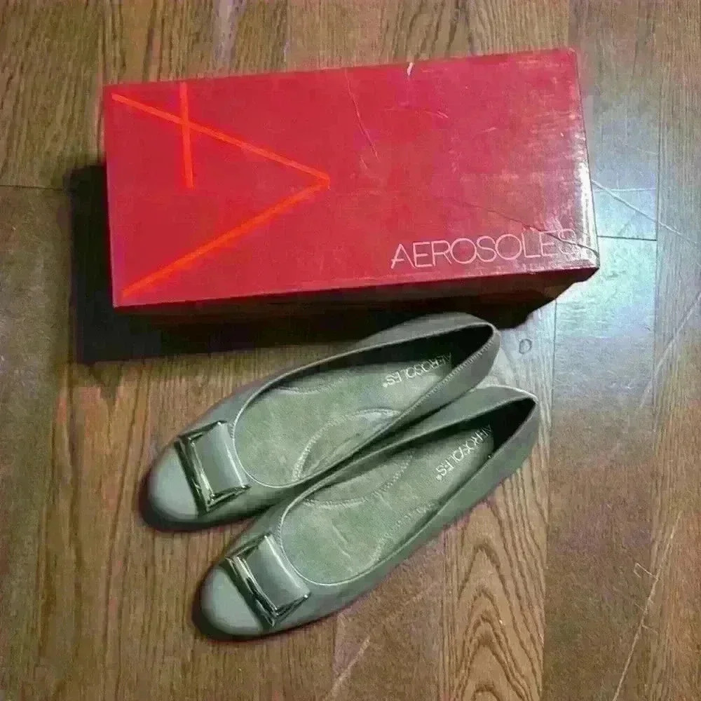 AEROSOLES- Leather Upper “GOOD TIMES” - Picture 3 of 12
